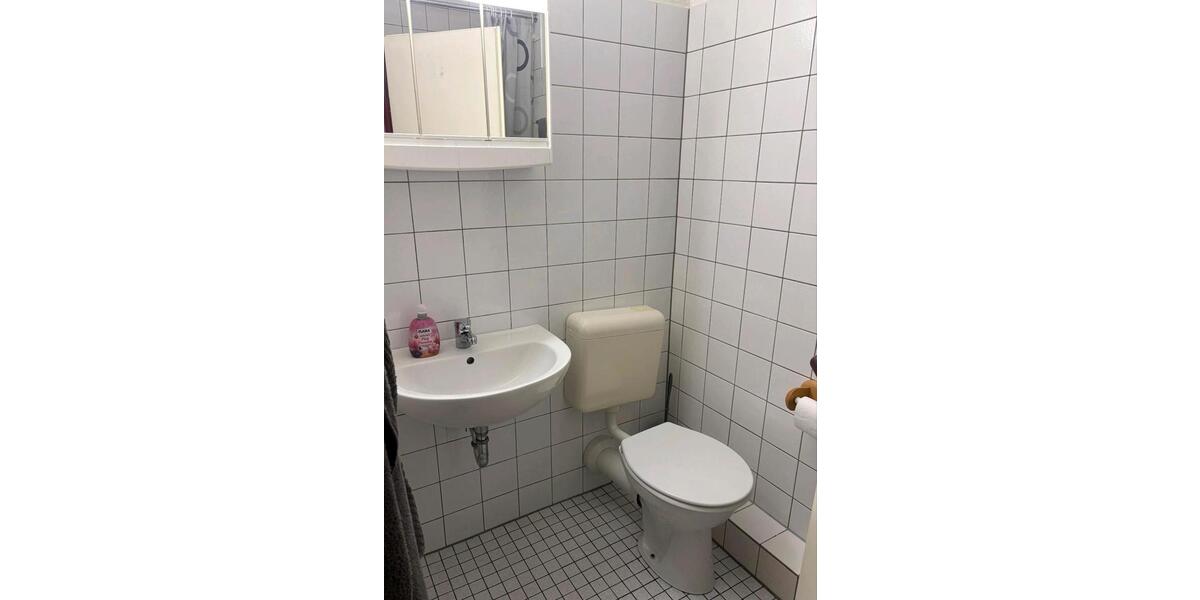 Etagenwohnung Köln Nippes - 1 Zimmer, 31 m&sup2;, 500&euro; | Angebot:25297807