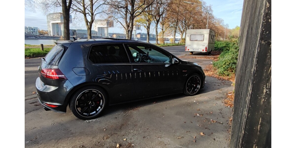 VW Golf VII GTI 111.800 km 18.000 &euro; Köln 50667