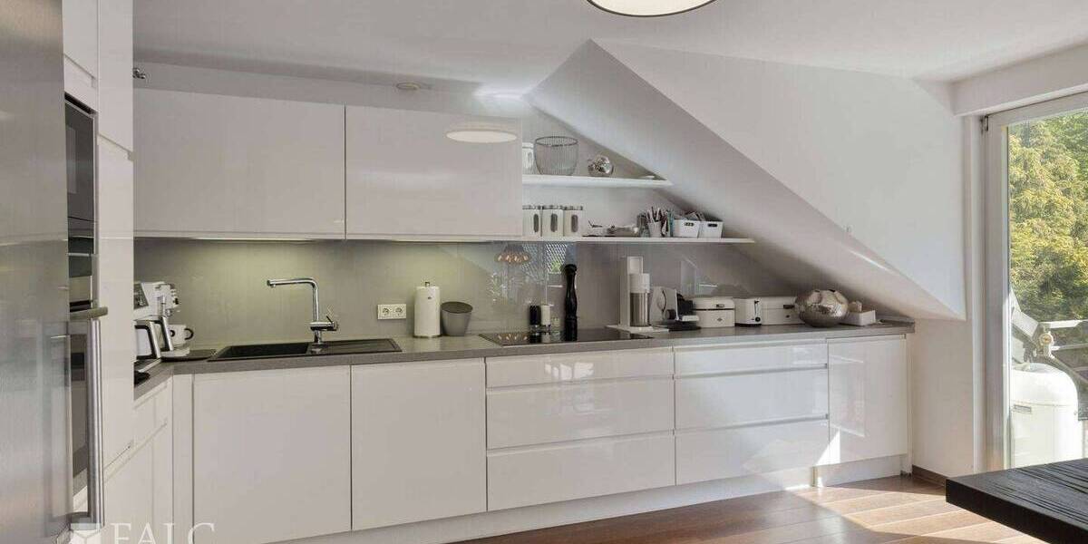 Etagenwohnung Köln Bocklemünd/Mengenich - 3 Zimmer, 110 m&sup2;, 469.000&euro; | Angebot:26475197
