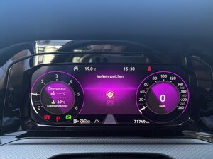 VW GOLF VIII 2.0 TDI Active +Ambiente+CarPlay+Navi+ 71.775 km 21.444 &euro; Meerbusch 40667