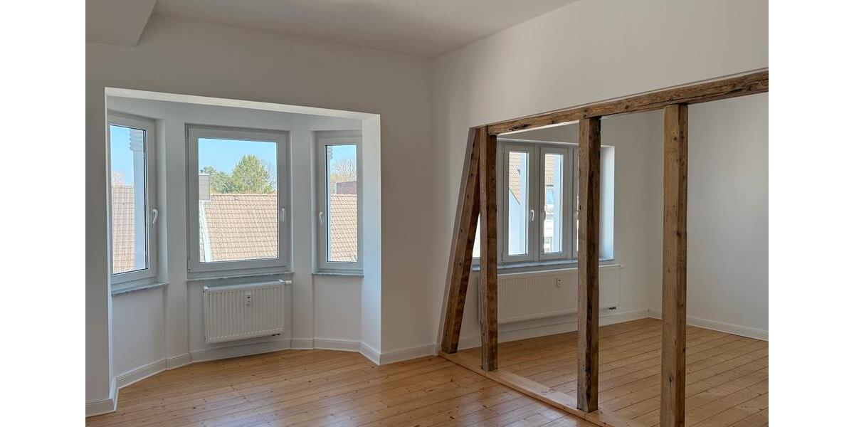 Maisonettenwohnung Solingen Aufderhöhe - 4 Zimmer, 130 m&sup2;, 1.500&euro; | Angebot:26031693