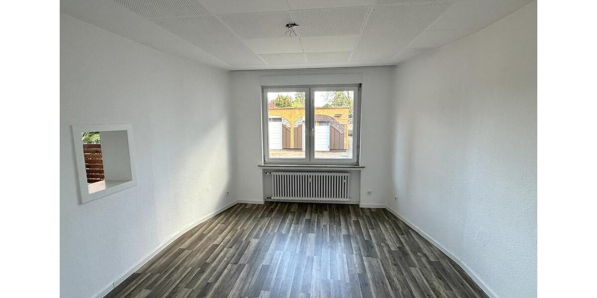 Erdgeschoßwohnung Leverkusen Schlebusch - 3 Zimmer, 96 m&sup2;, 895&euro; | Angebot:26020534