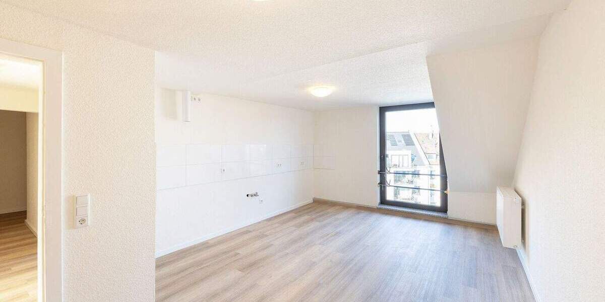Etagenwohnung Düsseldorf Flingern Nord - 2 Zimmer, 82 m&sup2;, 1.360&euro; | Angebot:25745721