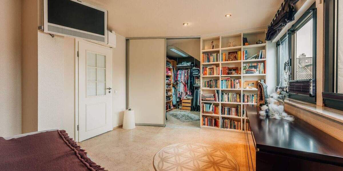 Einfamilienhaus Bergisch Gladbach Schildgen - 7 Zimmer, 282 m&sup2;, 945.000&euro; | Angebot:25799879