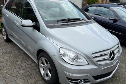 Mercedes-Benz B 200 84.000 km 8.500 &euro; Düsseldorf 40474