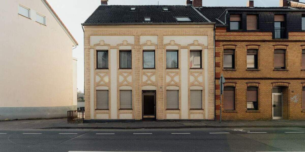 Reihenendhaus Bergisch Gladbach Gladbach - 9 Zimmer, 202 m&sup2;, 440.000&euro; | Angebot:25777889