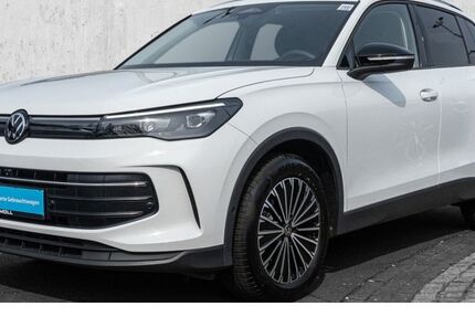 VW Tiguan 10.662 km 33.890 &euro; Düsseldorf 40474