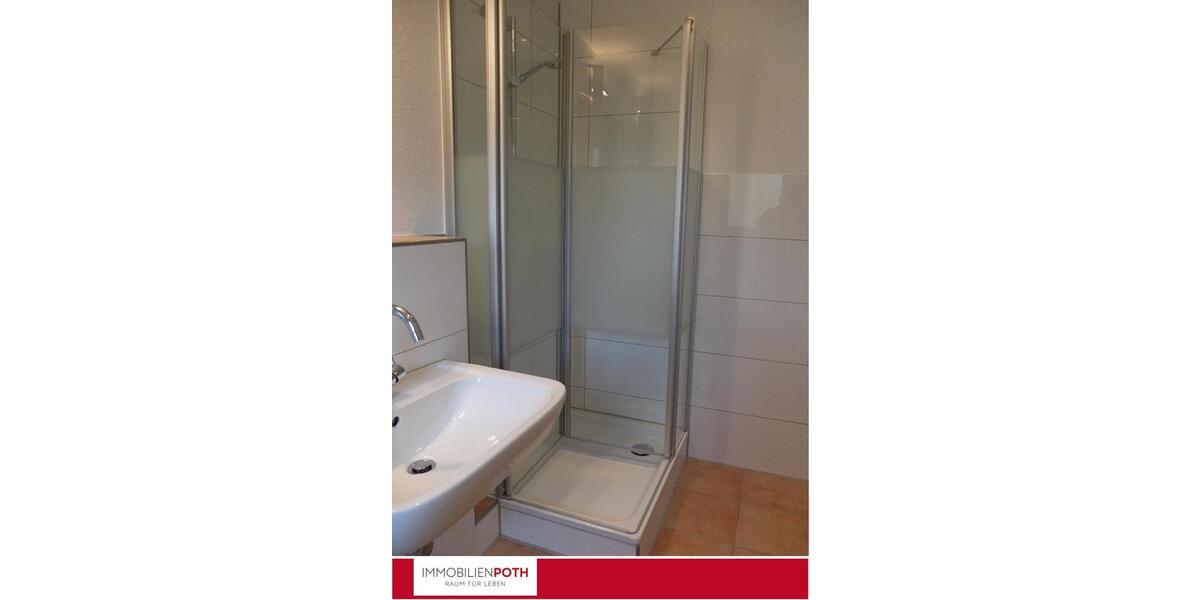 Etagenwohnung Solingen Central - 3 Zimmer, 70 m&sup2;, 705&euro; | Angebot:26178013