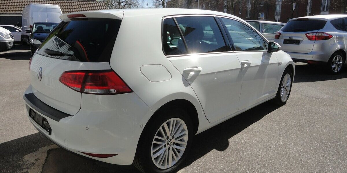 VW Golf Cup 1,4 BMT, DGS, Klimatr.SHZ.PDC V+H 147.000 km 10.950 &euro; Neuss 41462