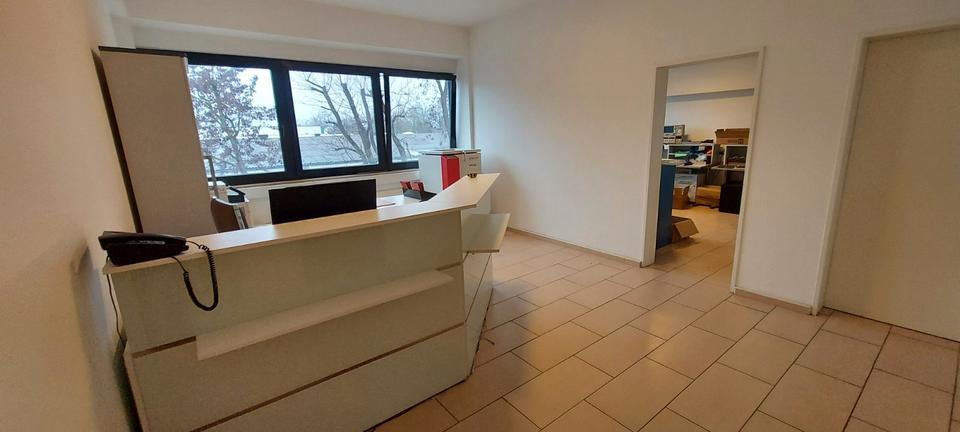 Gewerbeobjekt Meerbusch - 2.398&euro; | Angebot:25996974