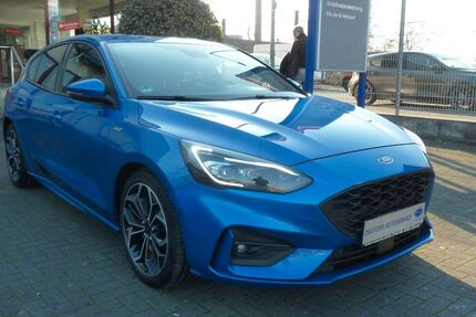 Ford Focus 68.520 km 18.290 &euro; Köln 51063