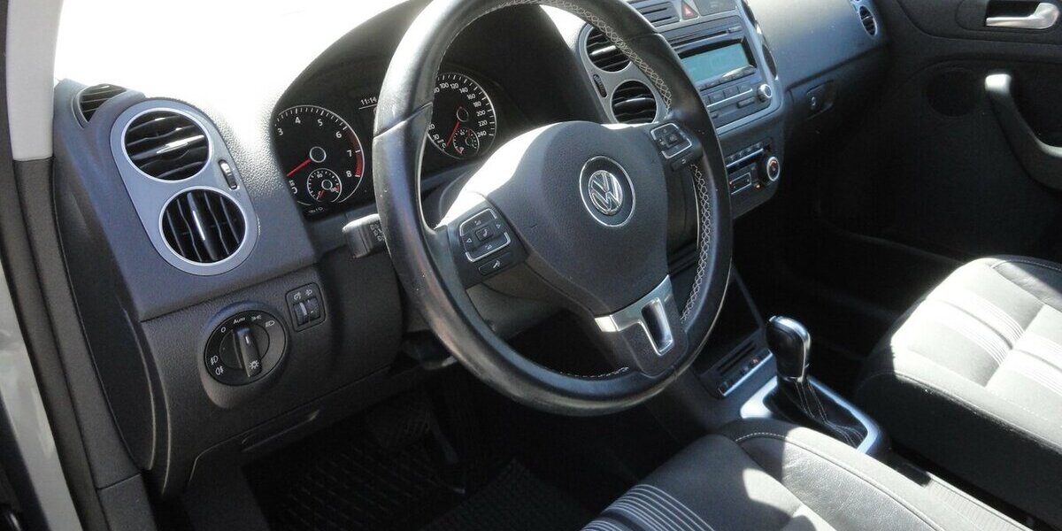 VW Golf Plus Match DSG,Klimatr.SHZ PDC G-S-Dach 58.000 km 10.950 &euro; Neuss 41462