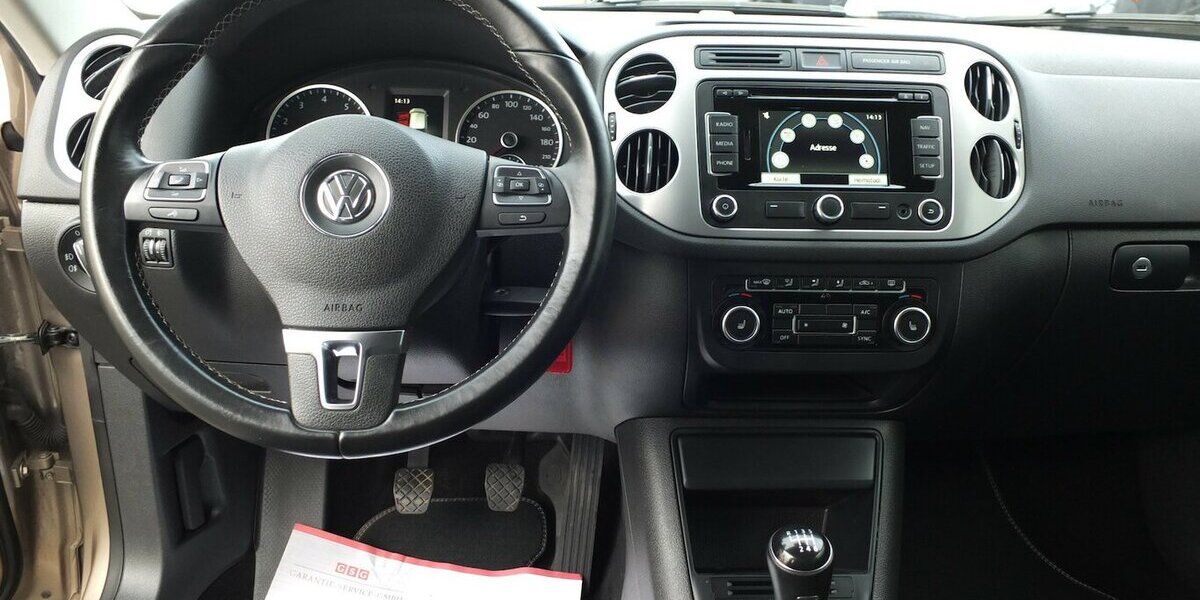 VW Tiguan CUP SPORTSTYLE BMT NAVI PARKPILOT TEMPOMAT 87.859 km 11.900 &euro; Köln 50858
