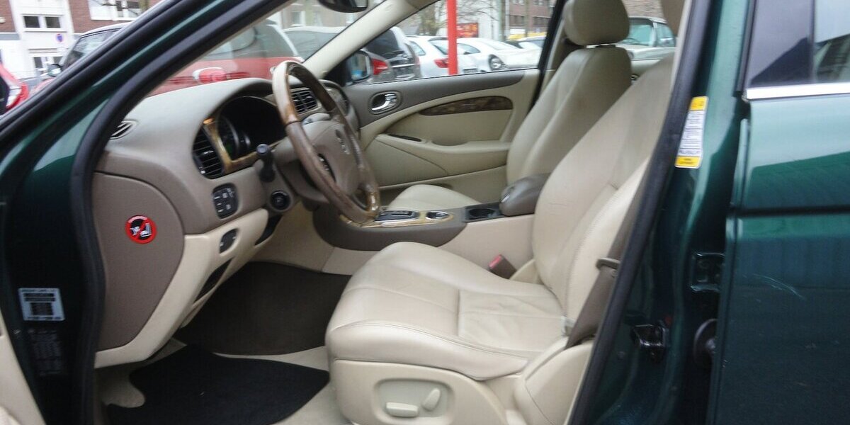 Jaguar S-Type 3.0 V6 Executive Autom Leder Navi Xenon 114.000 km 9.990 &euro; Neuss 41462
