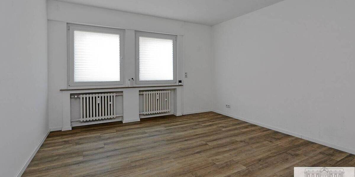 Einfamilienhaus Düsseldorf Hassels Hassels - 1 Zimmer, 266 m&sup2;, 849.000&euro; | Angebot:26018439