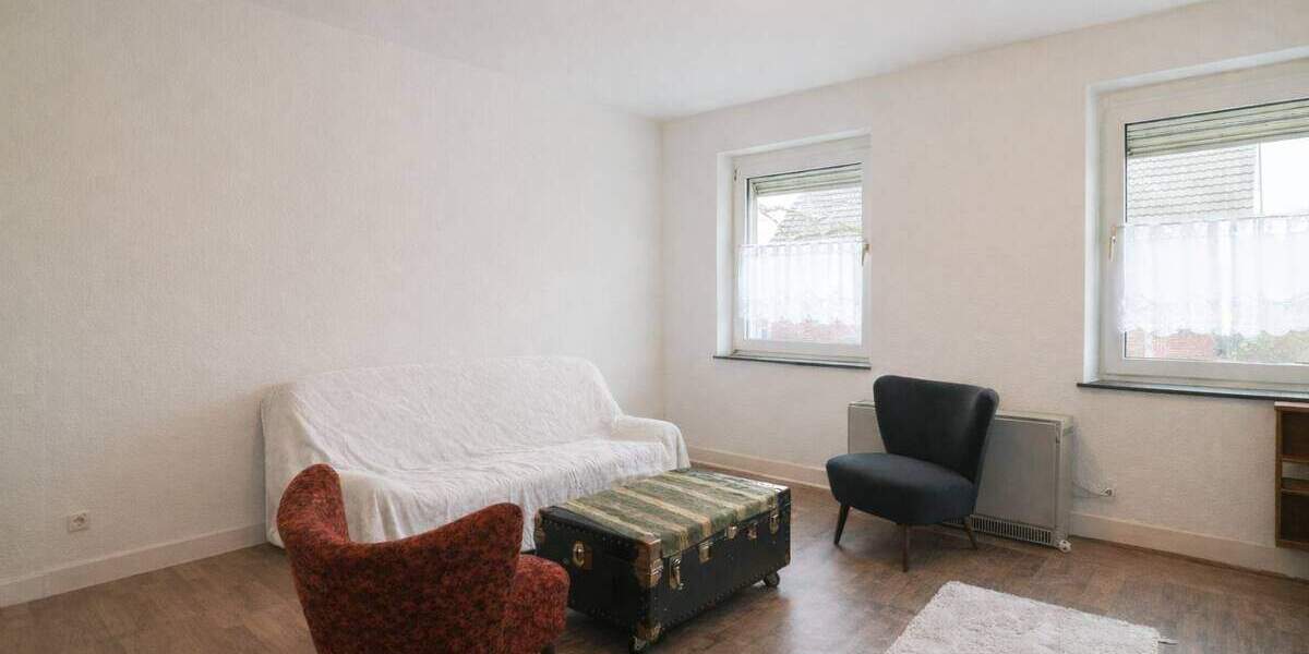 Mehrfamilienhaus, Wohnhaus Dormagen Dormagen-Mitte - 7 Zimmer, 147 m&sup2;, 330.000&euro; | Angebot:25689676