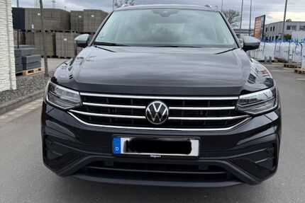 VW Tiguan Allspace 45.000 km 31.900 &euro; Köln 50829