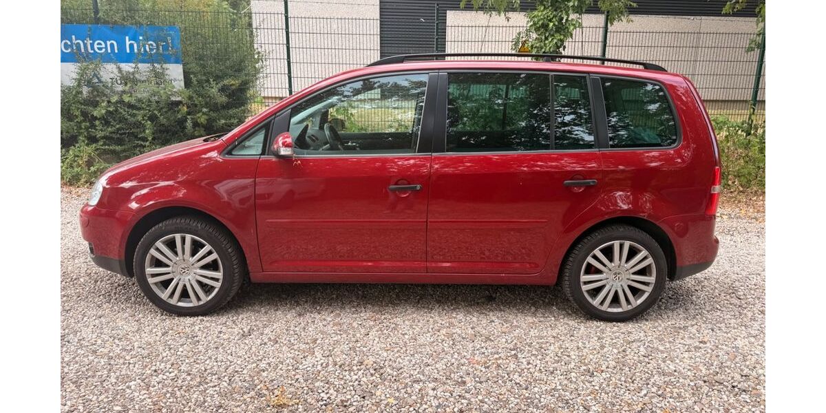 VW Touran 322.309 km 1.590 &euro; Köln 51065