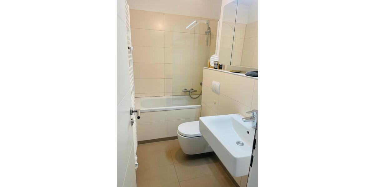 Etagenwohnung Solingen Central - 2 Zimmer, 69 m&sup2;, 210.000&euro; | Angebot:27258752