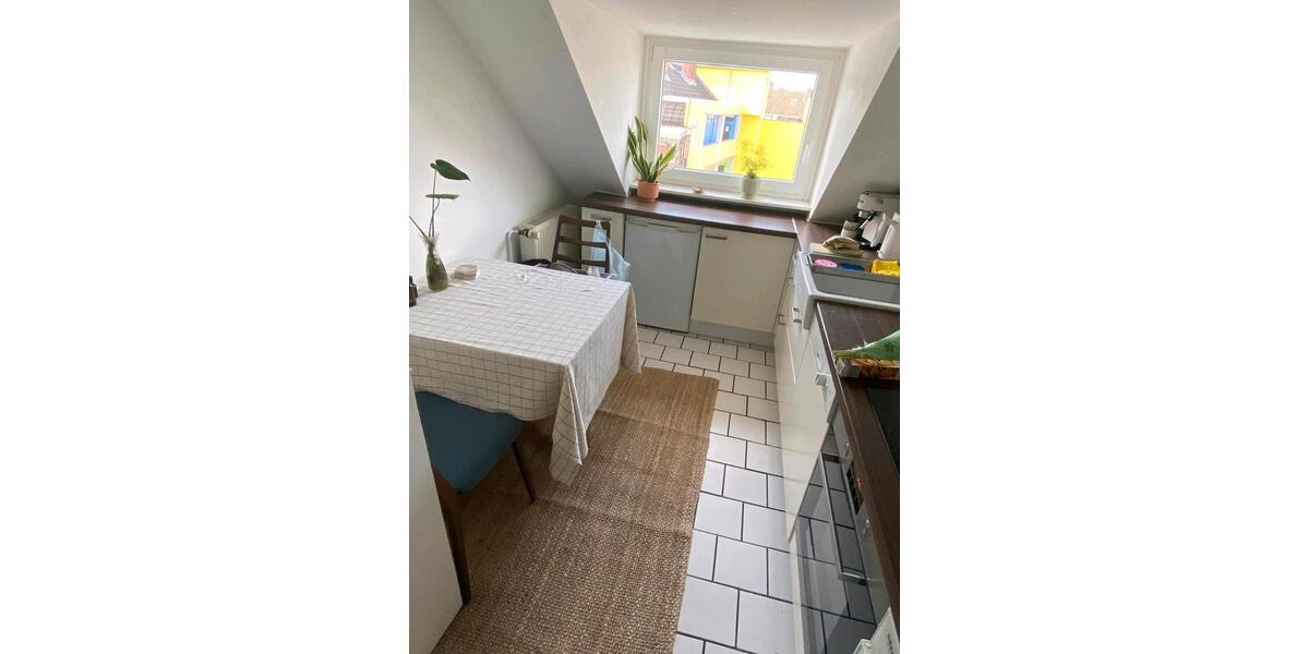 Dachgeschoßwohnung Köln Lindenthal - 1 Zimmer, 34 m&sup2;, 236.000&euro; | Angebot:25992672