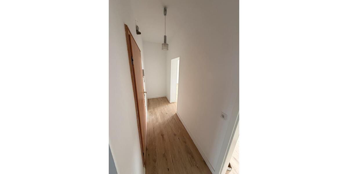 Etagenwohnung Remscheid - 2 Zimmer, 60 m&sup2;, 650&euro; | Angebot:25231634