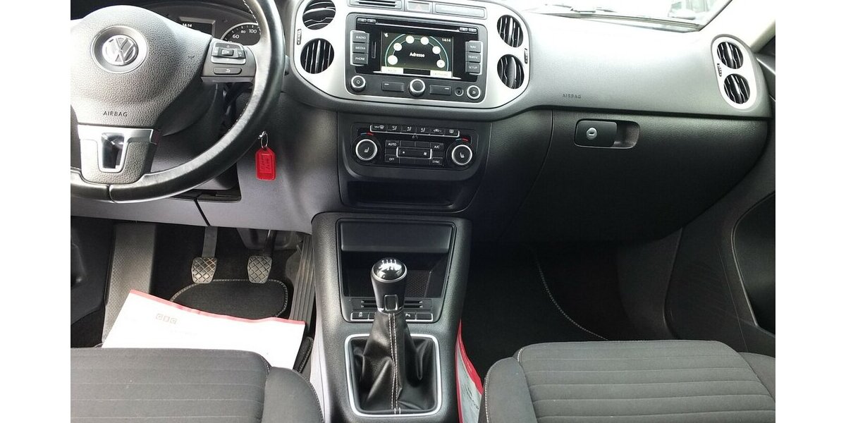 VW Tiguan CUP SPORTSTYLE BMT NAVI PARKPILOT TEMPOMAT 87.859 km 12.500 &euro; Köln 50858