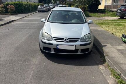 VW Golf 167.000 km 2.400 &euro; Köln 51147