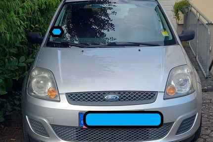 Ford Fiesta 137.000 km 2.290 &euro; Brühl 50321