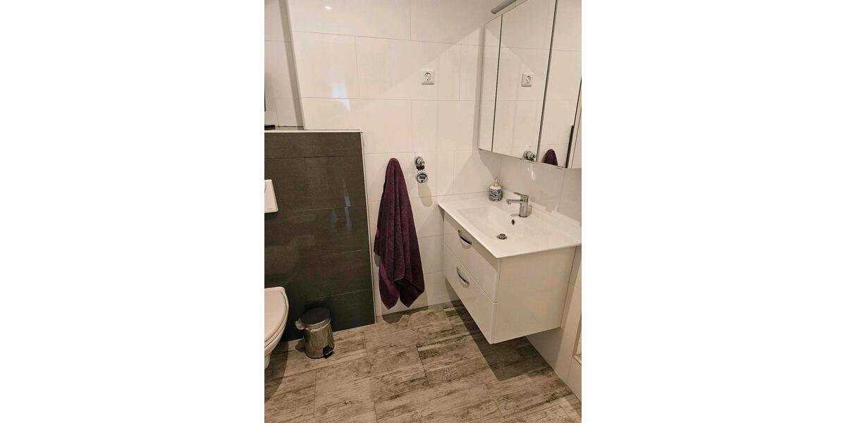 Hochparterre Dormagen - 4 Zimmer, 107 m&sup2;, 300.000&euro; | Angebot:26710916