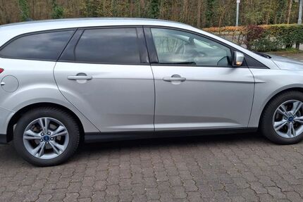 Ford Focus 134.500 km 6.100 &euro; Bergisch Gladbach 51467
