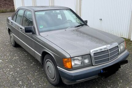 Mercedes-Benz 190 272.000 km 4.800 &euro; Grevenbroich 41517