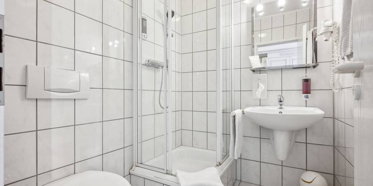 Mehrfamilienhaus, Wohnhaus Grevenbroich / Kapellen Kapellen - 790.000&euro; | Angebot:26391964