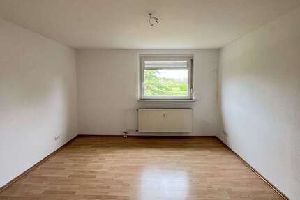 Wohnung Düsseldorf Stadtbezirk 5 - 4 Zimmer, 121 m&sup2;, 165.000&euro; | Angebot:26717001