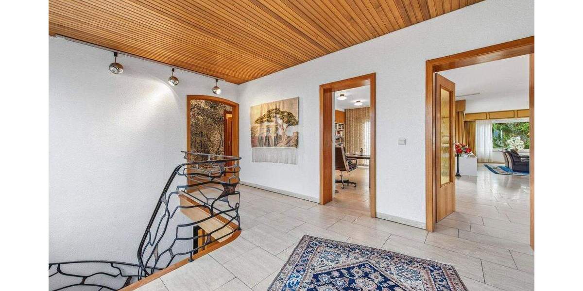 Einfamilienhaus Heiligenhaus Mitte - 6 Zimmer, 354 m&sup2;, 725.000&euro; | Angebot:25934083