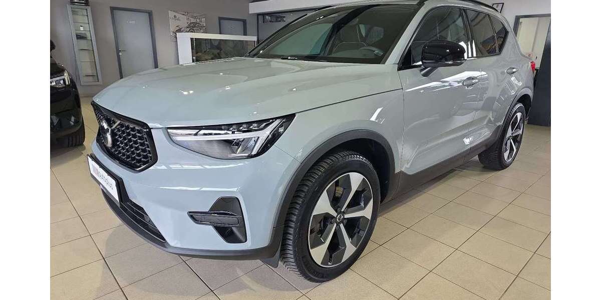Volvo XC40 25.624 km 33.850 &euro; Bergheim 50126