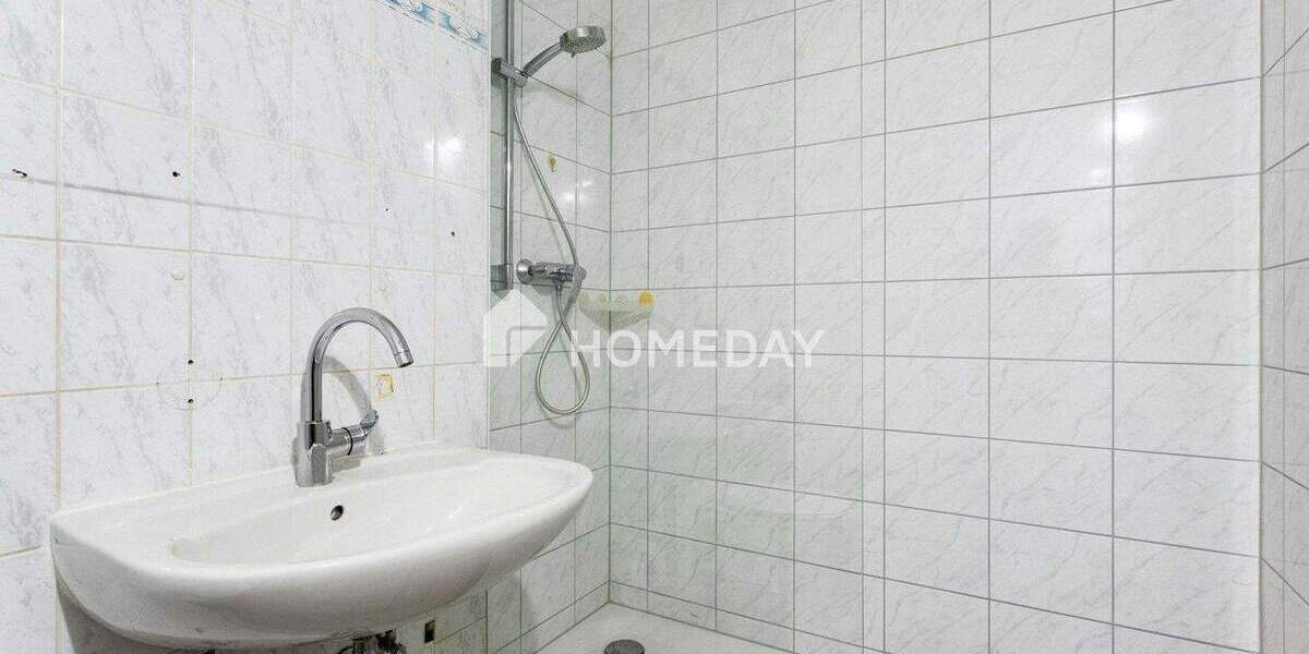 Etagenwohnung Köln Esch/Auweiler - 4 Zimmer, 106 m&sup2;, 285.000&euro; | Angebot:25677384