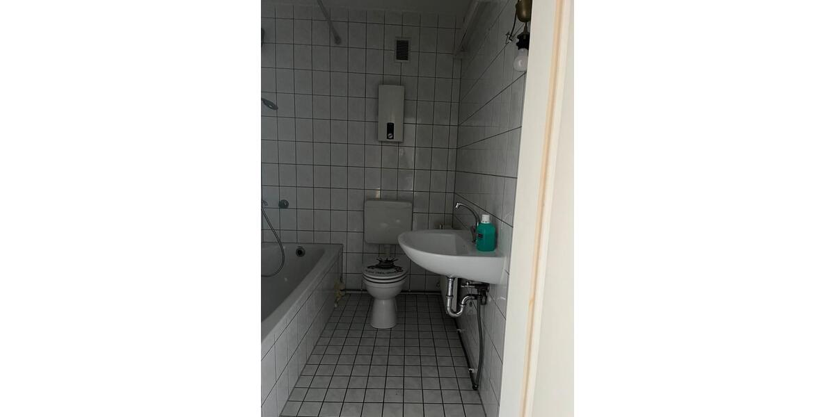 Dachgeschoßwohnung Meerbusch Necklenbroich - 1.5 Zimmer, 60 m&sup2;, 790&euro; | Angebot:26442830
