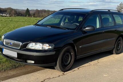 Volvo V70 328.618 km 2.600 &euro; Kürten 51515