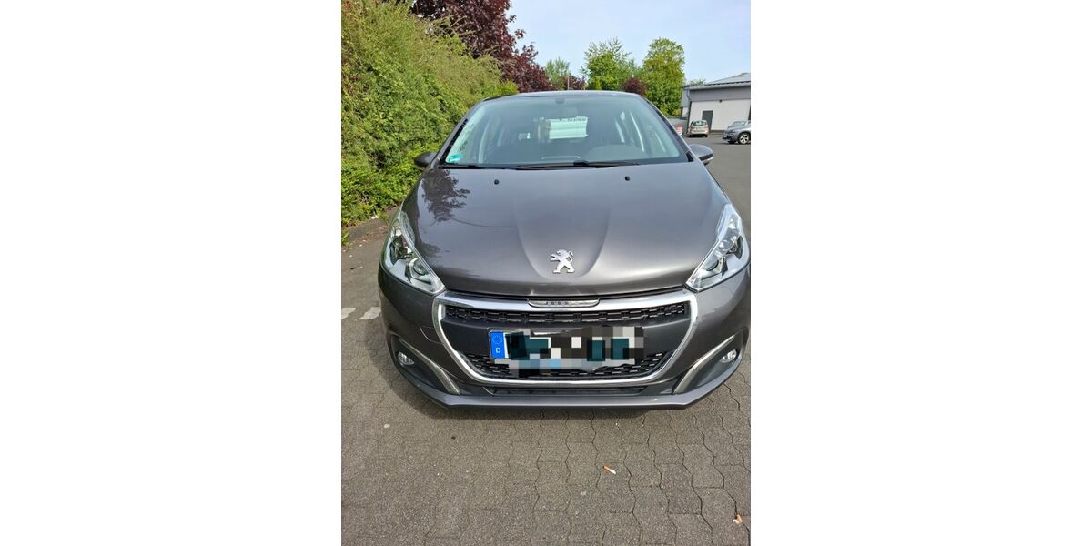 Peugeot 208 59.000 km 6.950 &euro; Köln 50968