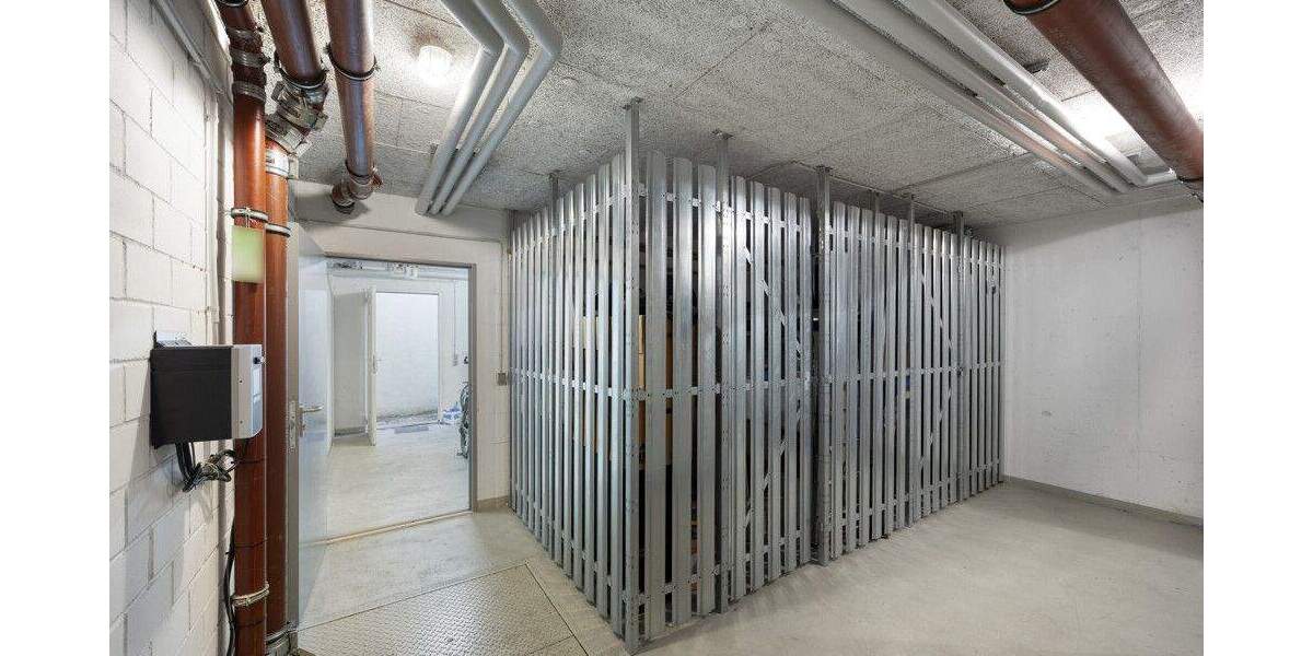 Top gepflegtes Neun-Familienhaus in guter Lage von Bergisch-Gladbach - Mehrfamilienhaus, Wohnhaus Bergisch Gladbach Gladbach | Angebot:23973693