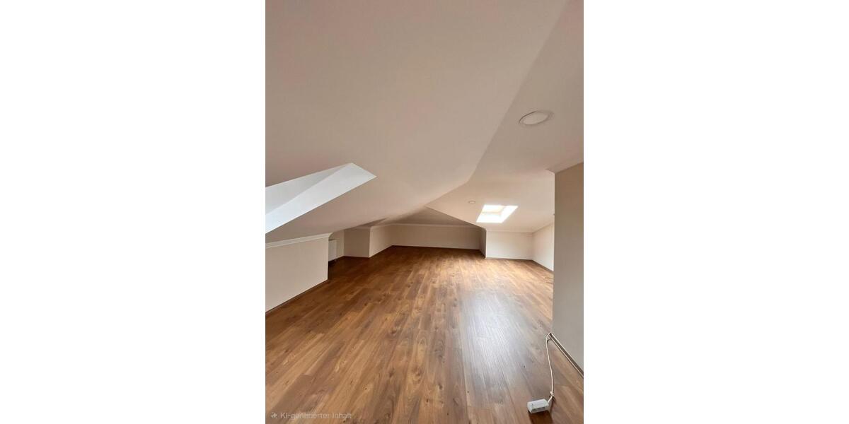 Doppelhaushälfte Köln Innenstadt - 2 Zimmer, 225 m&sup2;, 200.000&euro; | Angebot:25884744