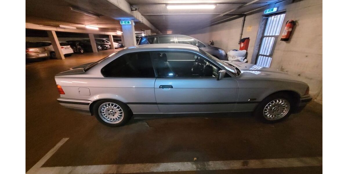 BMW 320 355.000 km 6.850 &euro; Berg 51427