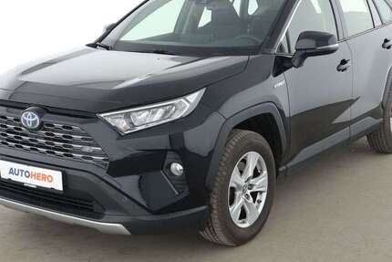Toyota RAV 4 66.946 km 27.410 &euro; Köln 50739