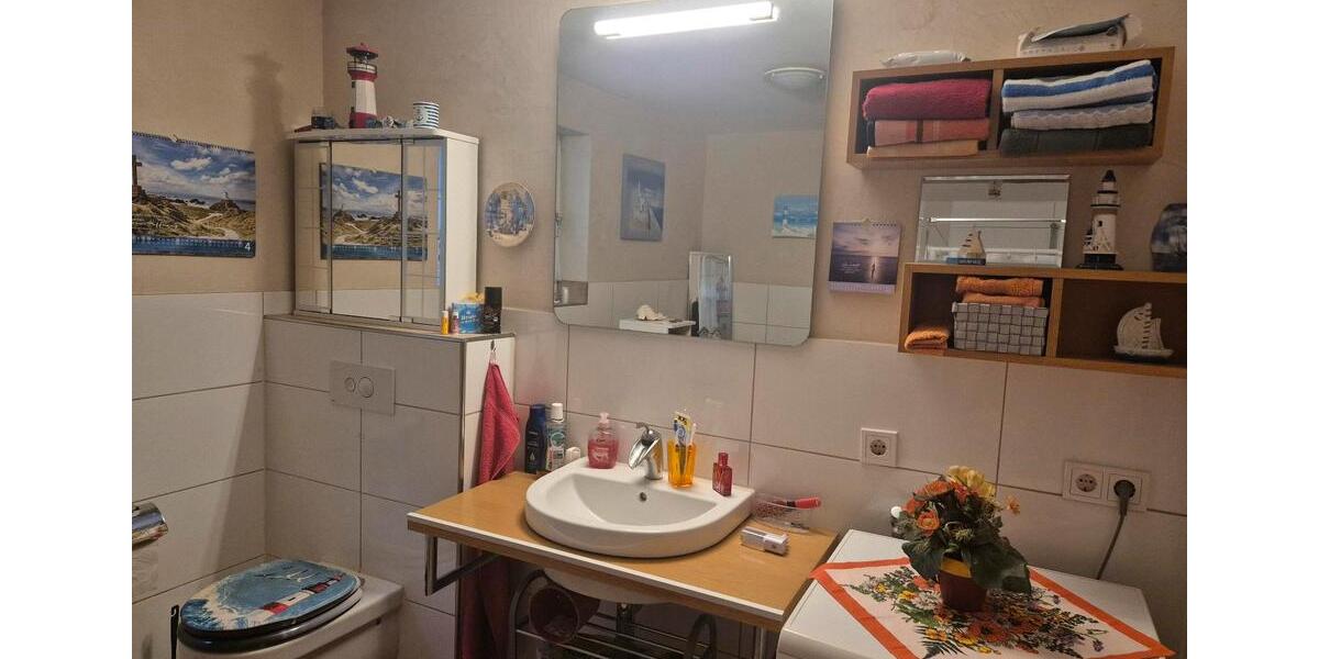 Etagenwohnung Wermelskirchen - 1 Zimmer, 80 m&sup2;, 870&euro; | Angebot:26007081