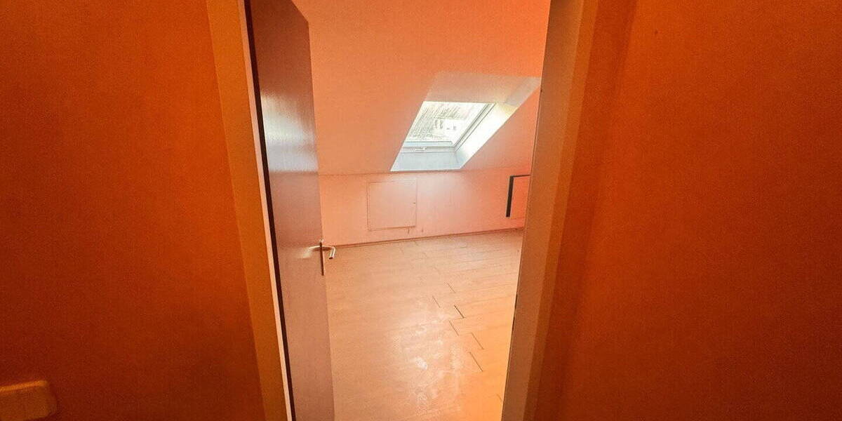 Reihenmittelhaus Düsseldorf Lichtenbroich - 5 Zimmer, 127 m&sup2;, 545.000&euro; | Angebot:26092502