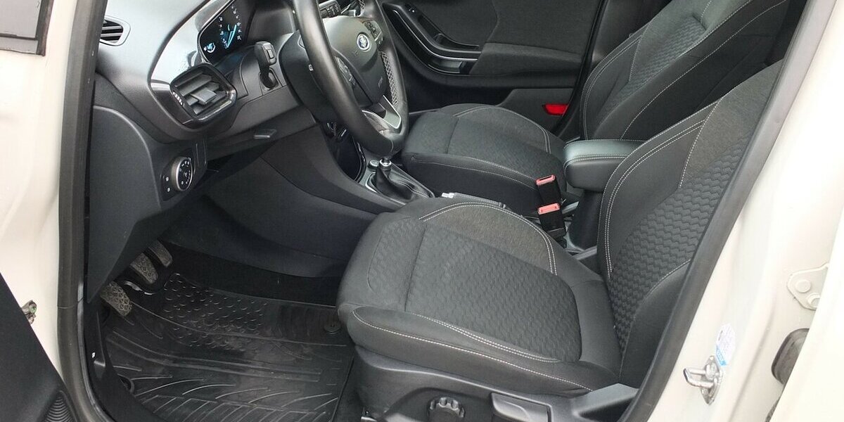 Ford Puma TITANIUM ECO BOOST NAVI PDC BLUETOOTH 107.845 km 12.908 &euro; Köln 50858