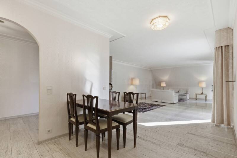 Etagenwohnung Köln Marienburg - 3 Zimmer, 150 m&sup2;, 825.000&euro; | Angebot:26540163
