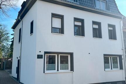 Wohnung Solingen Central - 2 Zimmer, 61 m&sup2;, 775&euro; | Angebot:26602692