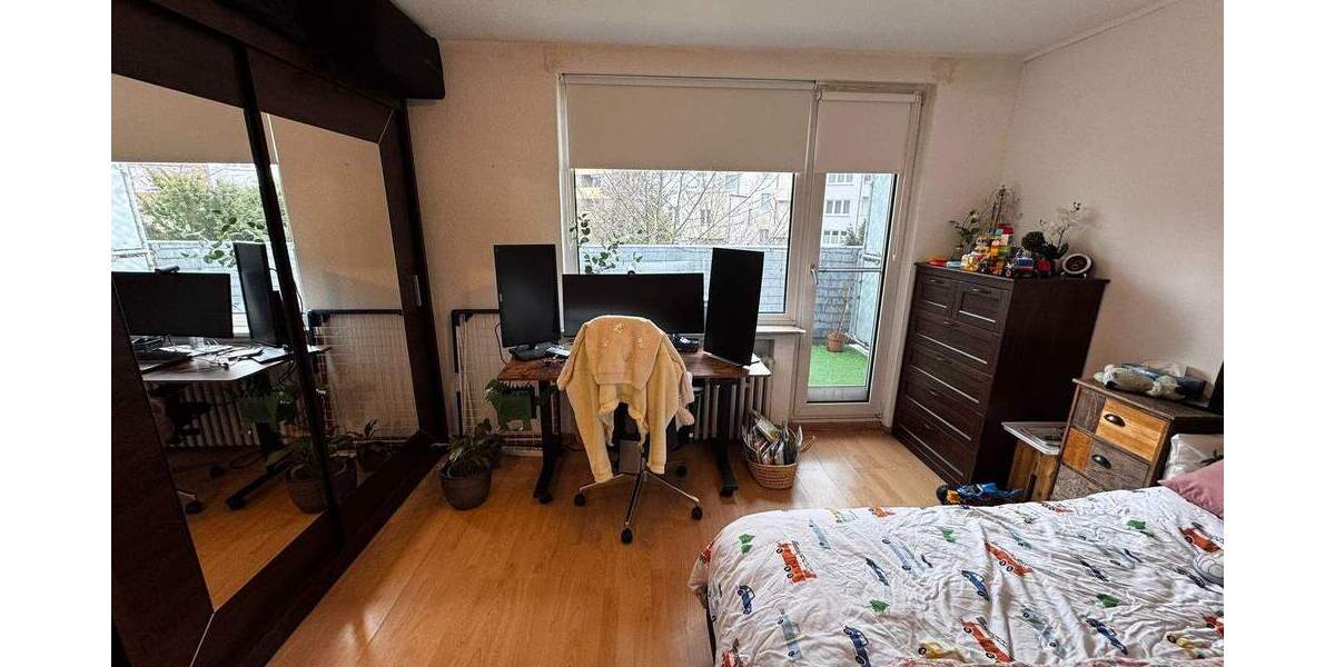Etagenwohnung Düsseldorf Mörsenbroich - 3 Zimmer, 83 m&sup2;, 3.200.000&euro; | Angebot:25695477