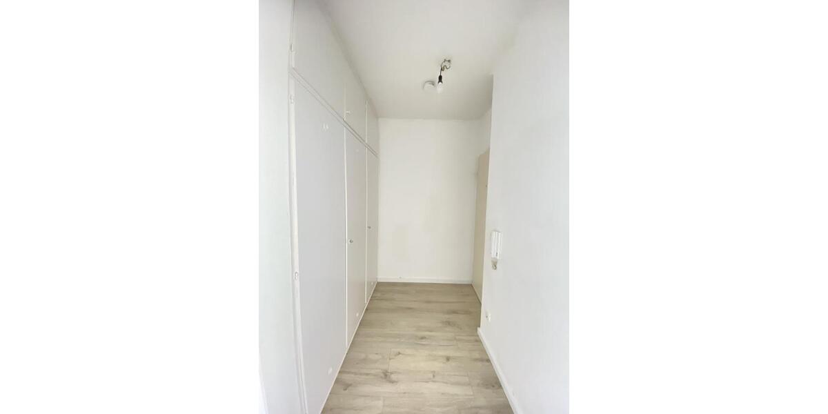 Etagenwohnung Solingen - 3 Zimmer, 73 m&sup2;, 779&euro; | Angebot:24489867